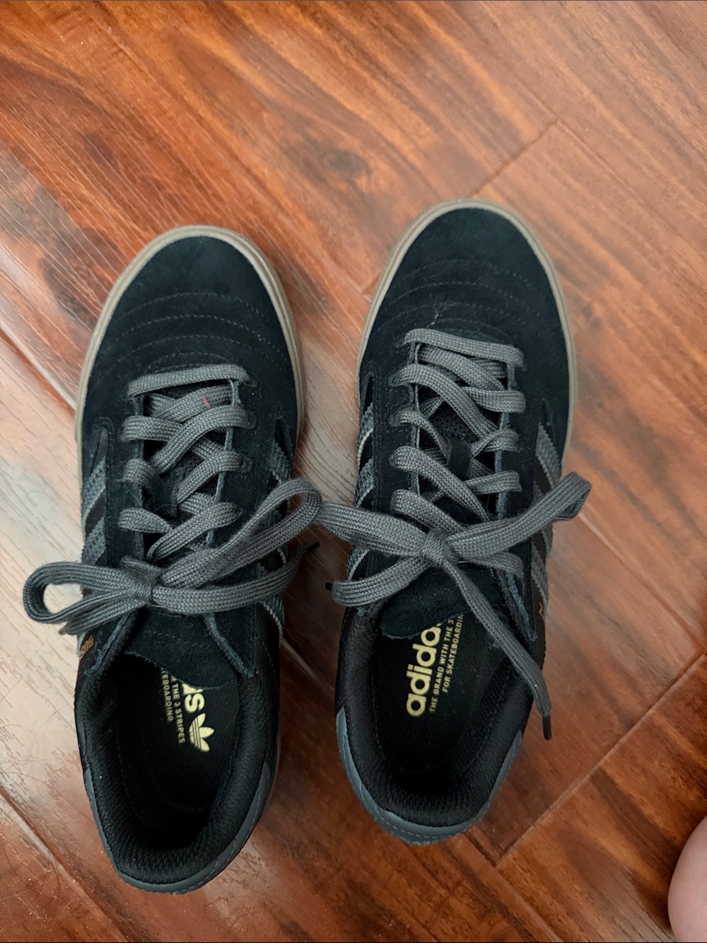adidas Men’s Busenitz skate Low-Top Sneakers